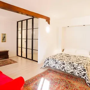 The New Luxury In The Historic Center , Lucca Italien